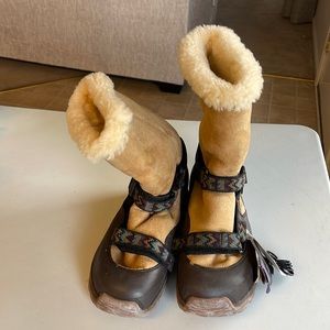 Teva the sport real sheepskin sandalboot  11 us woman size brand new